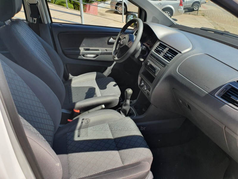 FOX 1.6 MSI TRENDLINE 8V FLEX 4P MANUAL - 2015 - FARROUPILHA