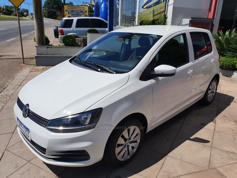 FOX 1.6 MSI TRENDLINE 8V FLEX 4P MANUAL - 2015 - FARROUPILHA