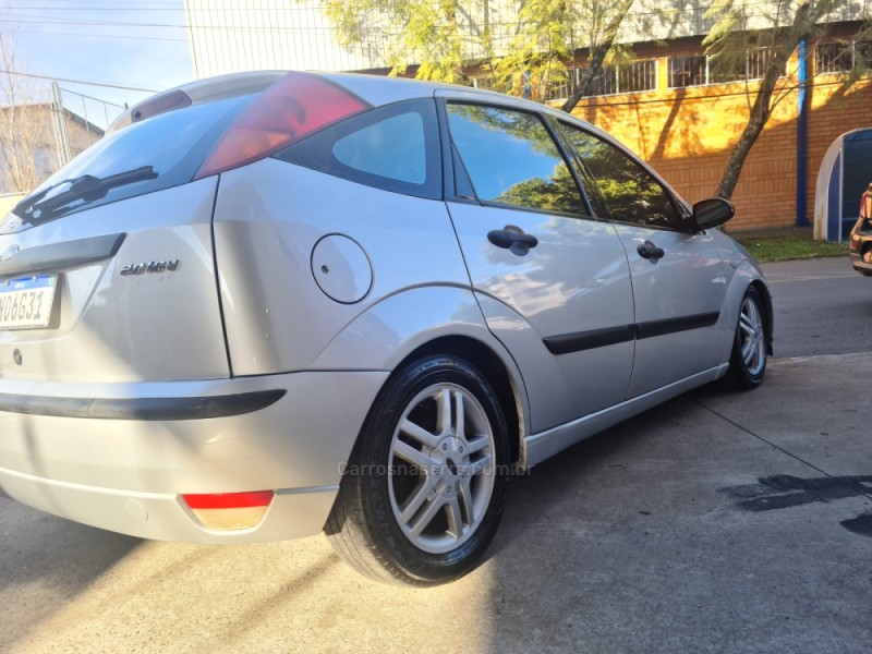 FOCUS 2.0 GLX 16V GASOLINA 4P AUTOMÁTICO - 2007 - CARLOS BARBOSA