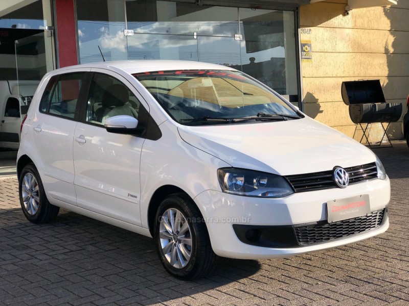 FOX 1.0 ITREND 8V FLEX 4P MANUAL - 2014 - CAXIAS DO SUL