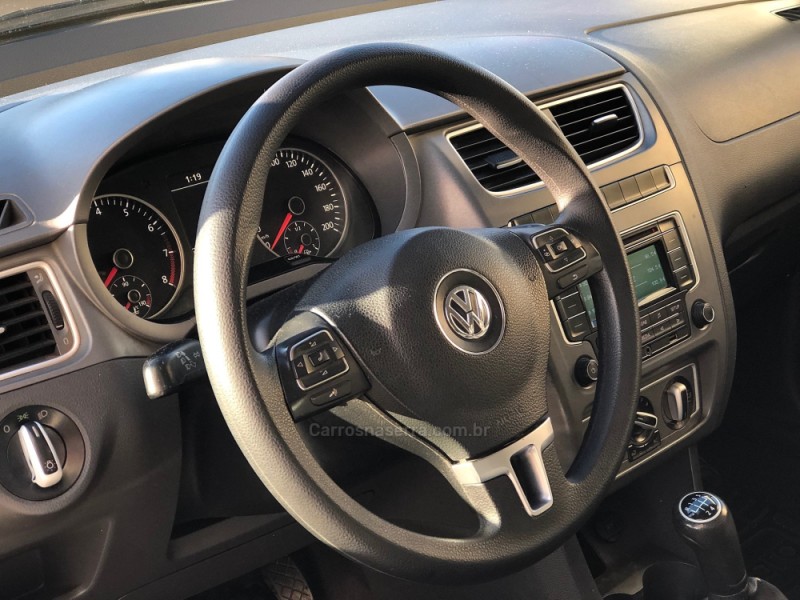 FOX 1.0 ITREND 8V FLEX 4P MANUAL - 2014 - CAXIAS DO SUL