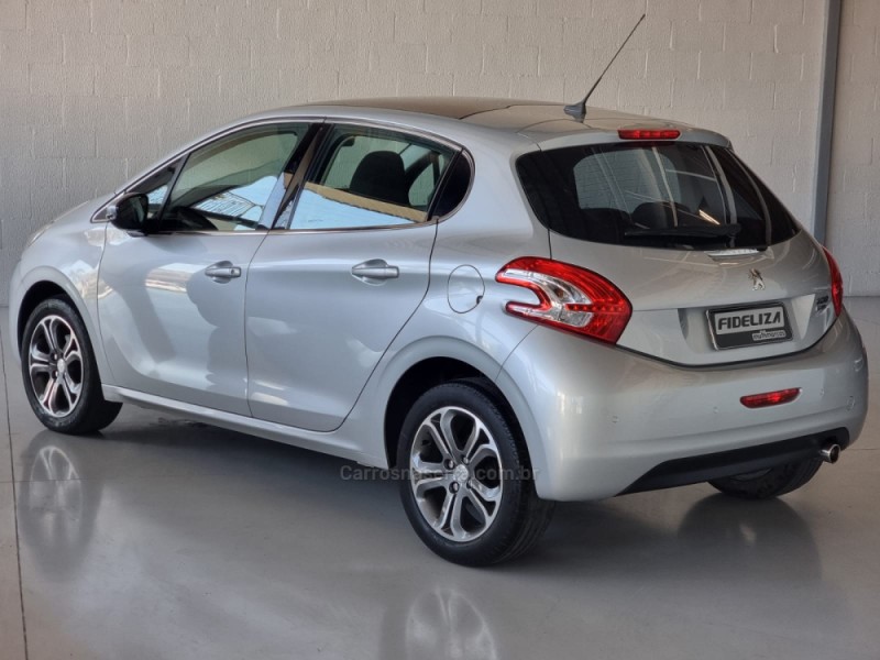 208 1.6 GRIFFE 16V FLEX 4P MANUAL - 2016 - FARROUPILHA