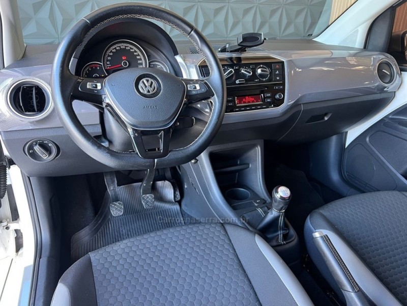 UP 1.0 TSI CROSS 12V FLEX 4P MANUAL - 2018 - PORTãO