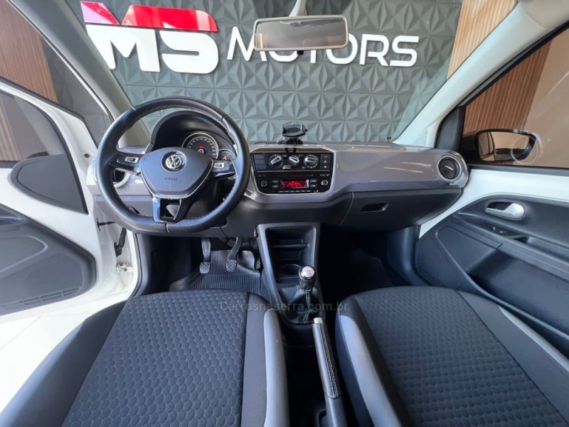 UP 1.0 TSI CROSS 12V FLEX 4P MANUAL - 2018 - PORTãO