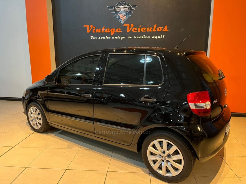 FOX 1.0 MI 8V FLEX 4P MANUAL - 2010 - CAXIAS DO SUL