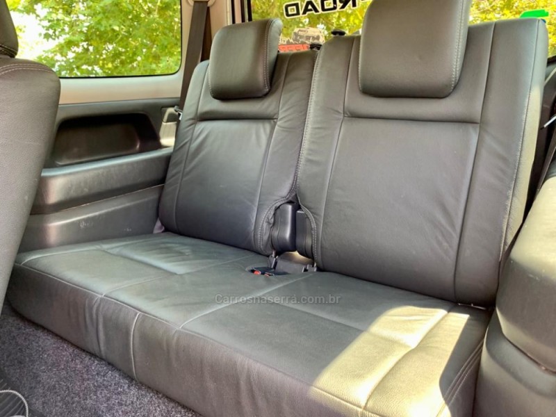 JIMNY 1.3 4SPORT 4X4 16V GASOLINA 2P MANUAL - 2015 - DOIS IRMãOS