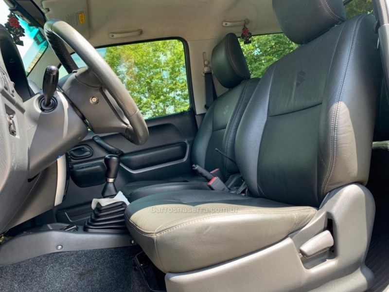 JIMNY 1.3 4SPORT 4X4 16V GASOLINA 2P MANUAL - 2015 - DOIS IRMãOS
