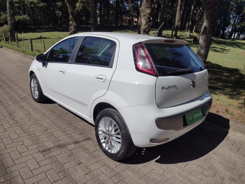 PUNTO 1.6 ESSENCE SP DUALOGIC 16V FLEX 4P AUTOMATIZADO - 2013 - CAXIAS DO SUL