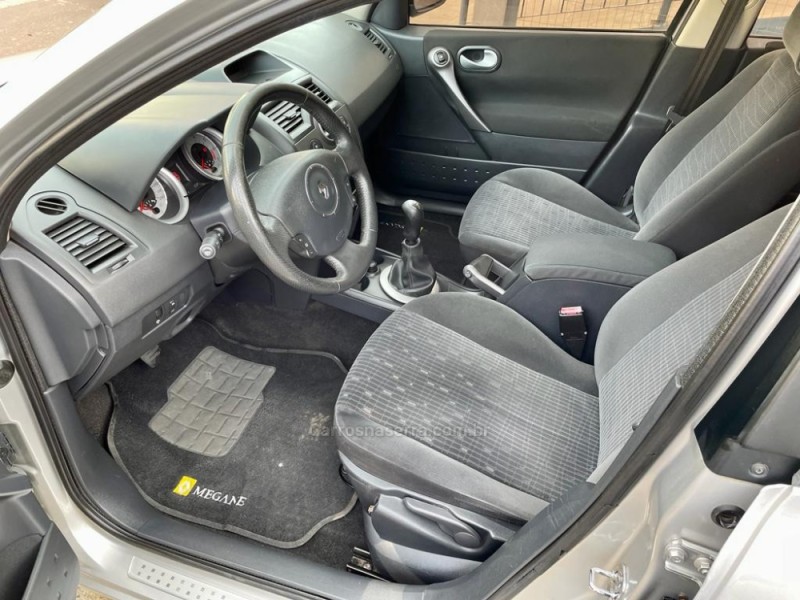 MÉGANE 1.6 DYNAMIQUE GRAND TOUR 16V FLEX 4P MANUAL - 2012 - BOM RETIRO DO SUL