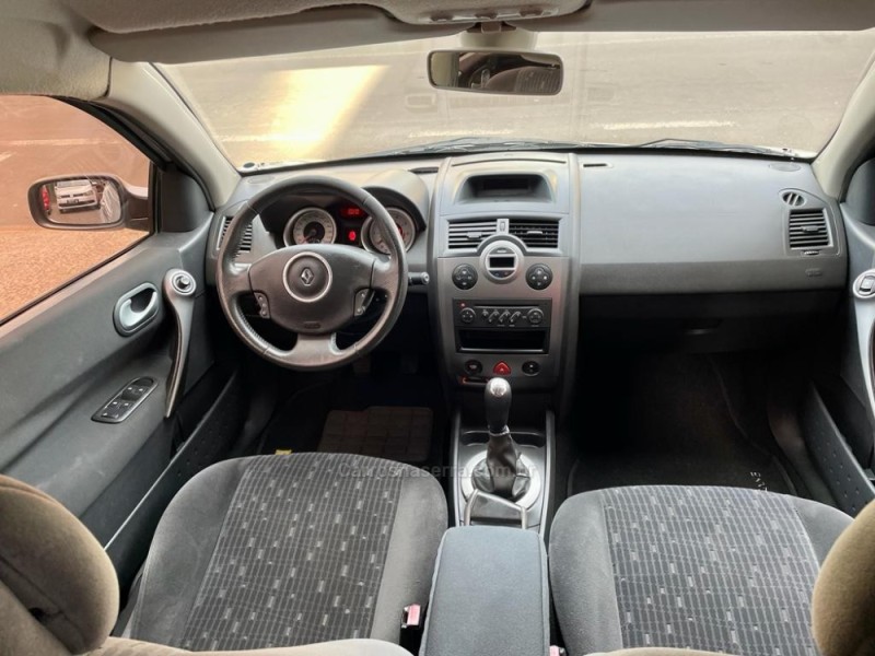 MÉGANE 1.6 DYNAMIQUE GRAND TOUR 16V FLEX 4P MANUAL - 2012 - BOM RETIRO DO SUL