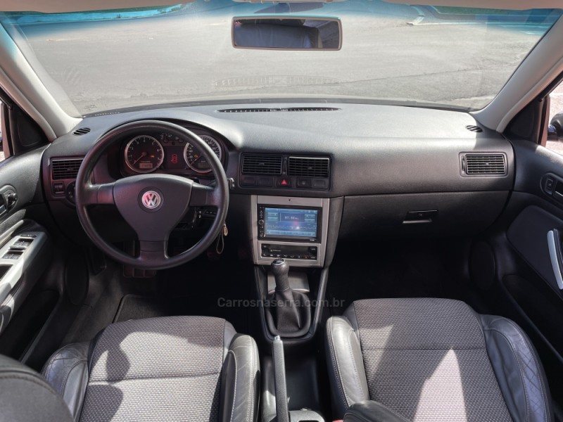 GOLF 1.6 MI SPORTLINE 8V FLEX 4P MANUAL - 2010 - FARROUPILHA