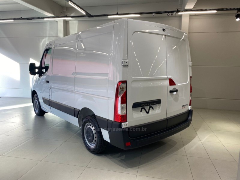 MASTER 2.5 DCI FURGÃO L1H1 16V DIESEL 3P MANUAL - 2023 - FLORES DA CUNHA