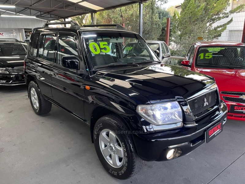 PAJERO TR4 2.0 4X4 16V 140CV FLEX 4P AUTOMÁTICO - 2005 - CAXIAS DO SUL