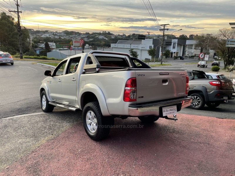 HILUX 2.7 SR 4X2 CD 16V FLEX 4P AUTOMÁTICO - 2013 - FARROUPILHA