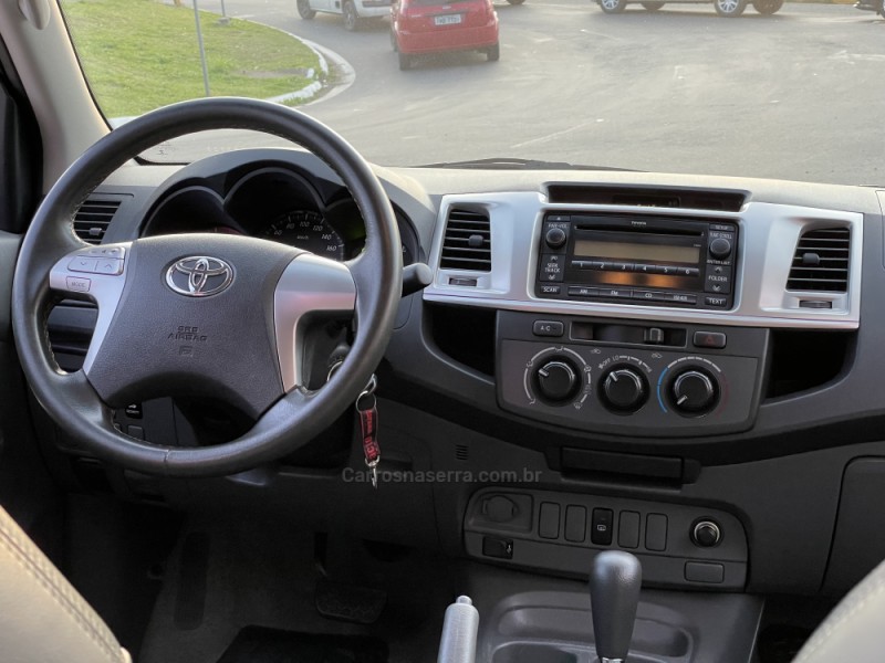 HILUX 2.7 SR 4X2 CD 16V FLEX 4P AUTOMÁTICO - 2013 - FARROUPILHA