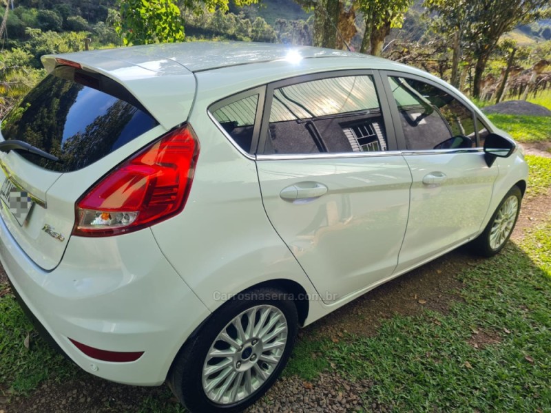 FIESTA 1.6 TITANIUM HATCH 16V FLEX 4P AUTOMÁTICO - 2015 - ANTôNIO PRADO