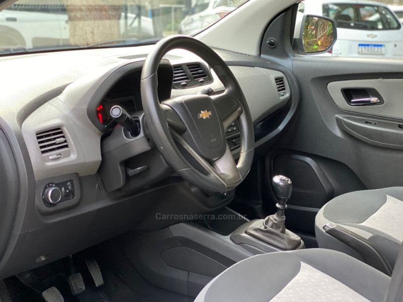 SPIN 1.8 LT 8V FLEX 4P MANUAL - 2016 - PAROBé