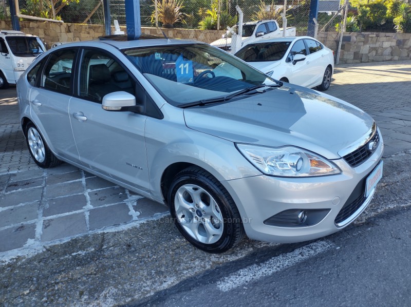 focus 2.0 titanium plus 16v flex 4p automatico 2011 bento goncalves
