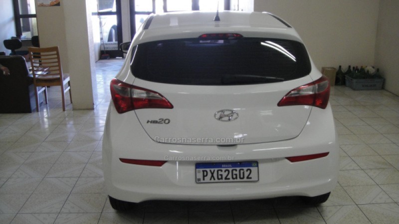 HB20 1.0 COMFORT PLUS 12V FLEX 4P MANUAL - 2016 - FARROUPILHA
