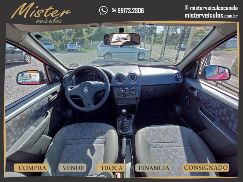 PRISMA 1.0 MPFI JOY 8V FLEX 4P MANUAL - 2010 - CANELA