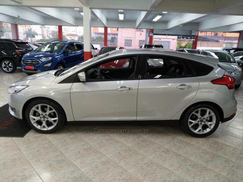 FOCUS 2.0 SE PLUS 16V FLEX 4P AUTOMÁTICO - 2016 - CAXIAS DO SUL