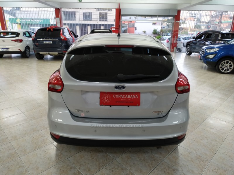 FOCUS 2.0 SE PLUS 16V FLEX 4P AUTOMÁTICO - 2016 - CAXIAS DO SUL