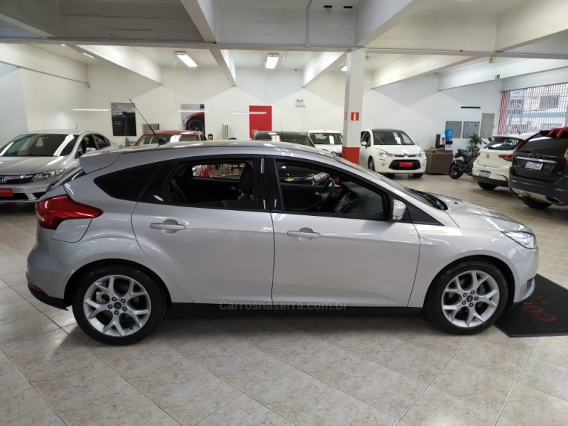 FOCUS 2.0 SE PLUS 16V FLEX 4P AUTOMÁTICO - 2016 - CAXIAS DO SUL