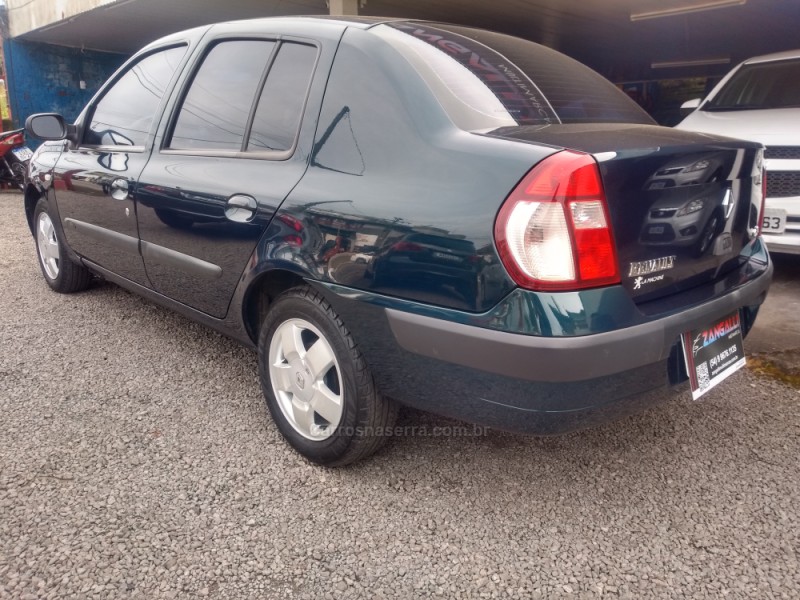 CLIO 1.0 PRIVILÉGE SEDAN 16V GASOLINA 4P MANUAL - 2006 - FARROUPILHA