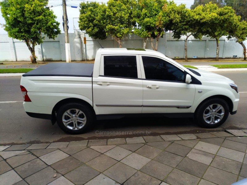 ACTYON SPORTS 2.0 GLX 4X4 CD 16V TURBO INTERCOOLER DIESEL 4P AUTOMÁTICO - 2013 - GUAPORé