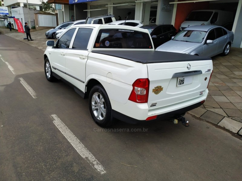 ACTYON SPORTS 2.0 GLX 4X4 CD 16V TURBO INTERCOOLER DIESEL 4P AUTOMÁTICO - 2013 - GUAPORé