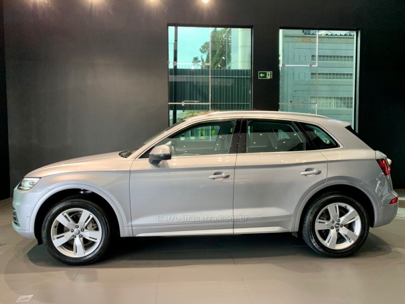 Q5 2.0 TFSI AMBIENTE 16V GASOLINA 4P AUTOMÁTICO - 2018 - CAXIAS DO SUL