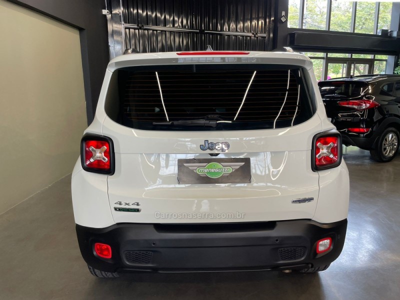 RENEGADE 2.0 16V TURBO DIESEL LONGITUDE 4P 4X4 AUTOMÁTICO - 2018 - CAXIAS DO SUL