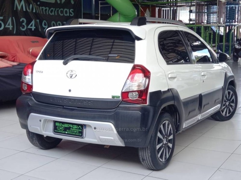 ETIOS CROSS 1.5 16V FLEX 4P MANUAL - 2014 - CAXIAS DO SUL