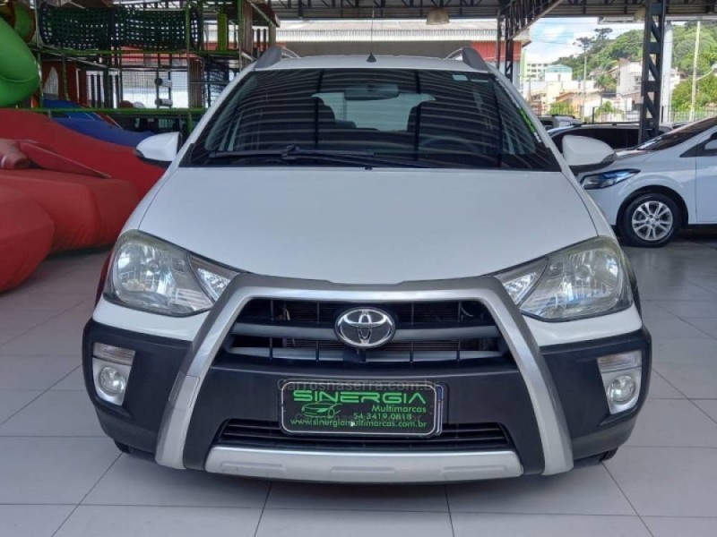ETIOS CROSS 1.5 16V FLEX 4P MANUAL - 2014 - CAXIAS DO SUL