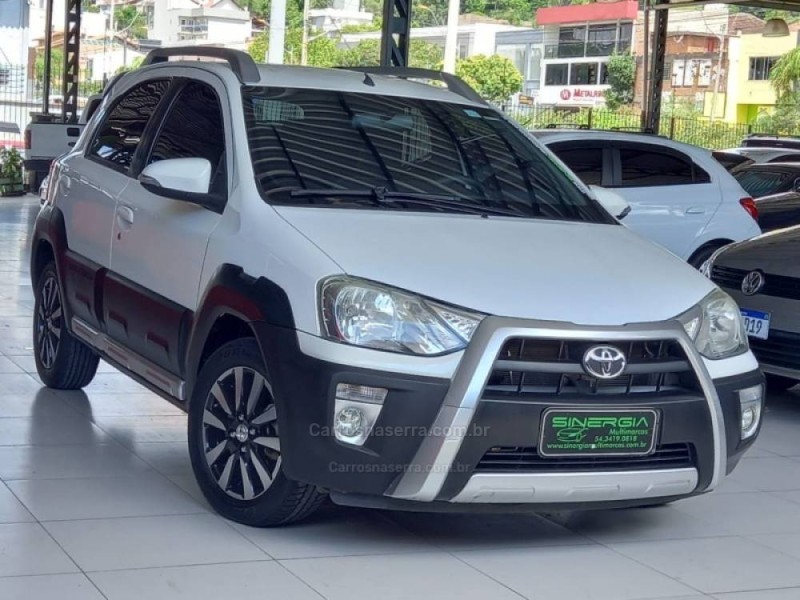ETIOS CROSS 1.5 16V FLEX 4P MANUAL - 2014 - CAXIAS DO SUL