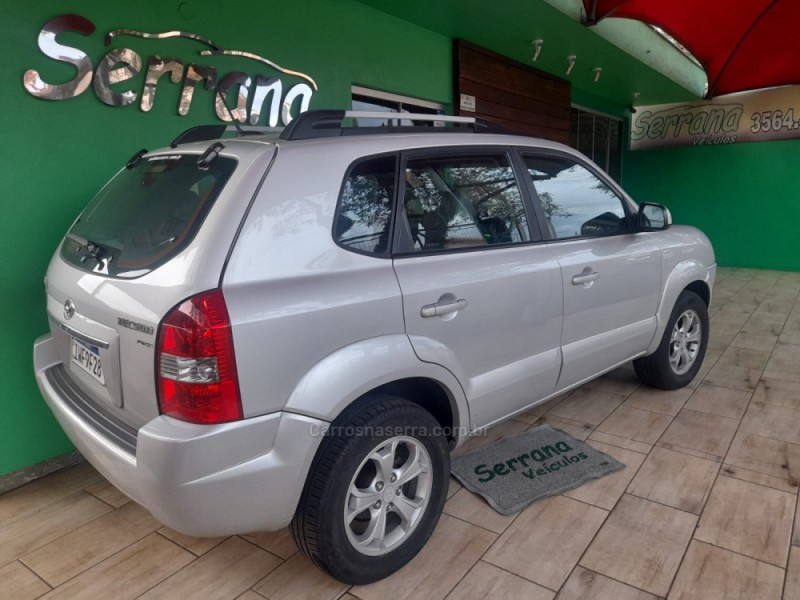 TUCSON 2.0 MPFI GL 16V 2WD GASOLINA 4P AUTOMÁTICO - 2015 - DOIS IRMãOS