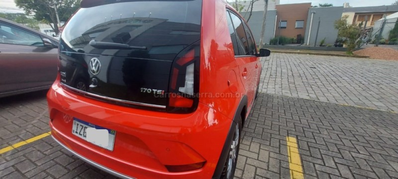 UP 1.0 TSI CROSS 12V FLEX 4P MANUAL - 2019 - CAXIAS DO SUL