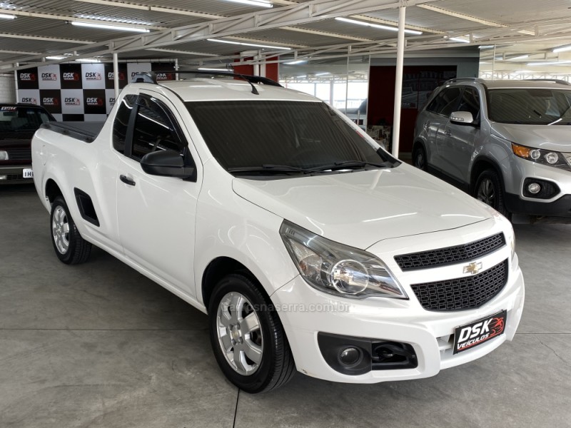 montana 1.4 mpfi ls cs 8v flex 2p manual 2014 caxias do sul