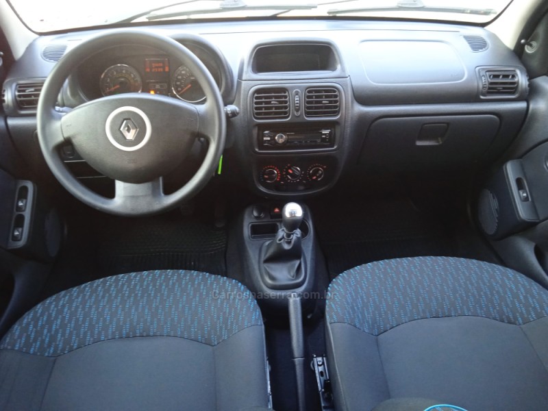 CLIO 1.0 EXPRESSION 16V FLEX 4P MANUAL - 2016 - CAXIAS DO SUL