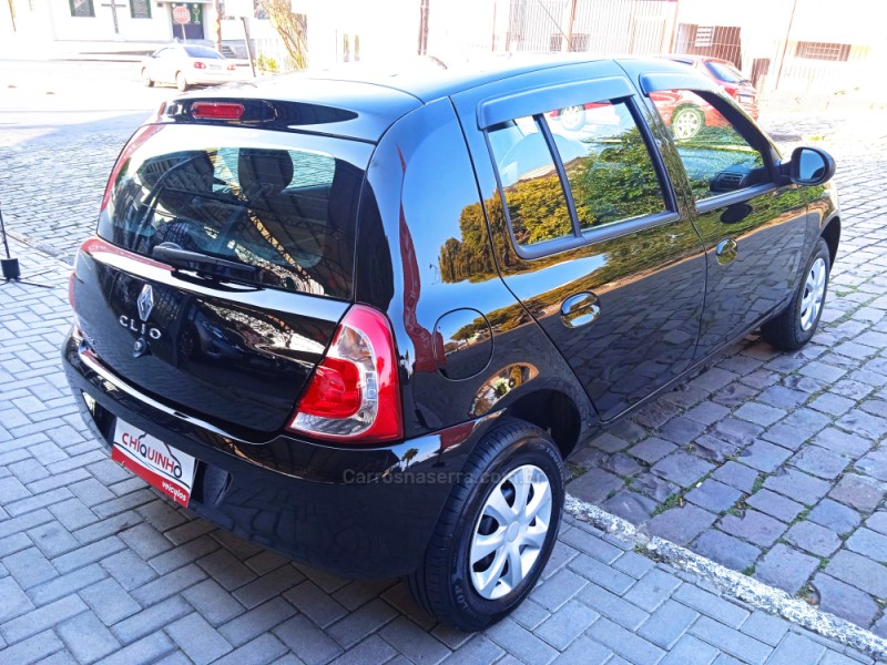 CLIO 1.0 EXPRESSION 16V FLEX 4P MANUAL - 2016 - CAXIAS DO SUL