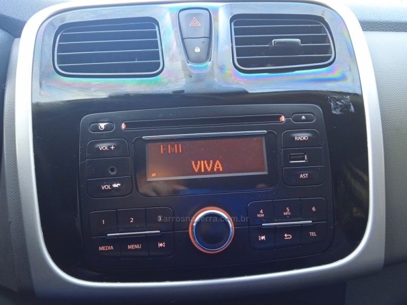 LOGAN 1.6 EXPRESSION 8V FLEX 4P MANUAL - 2016 - CAXIAS DO SUL