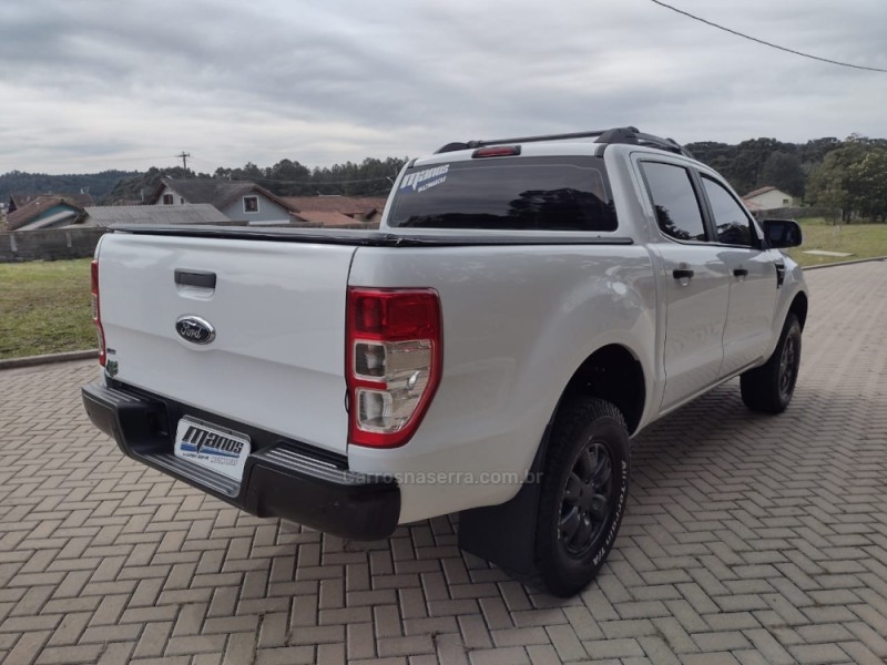 RANGER 2.5 XLS 4X2 CD 16V FLEX 4P MANUAL - 2013 - CANELA