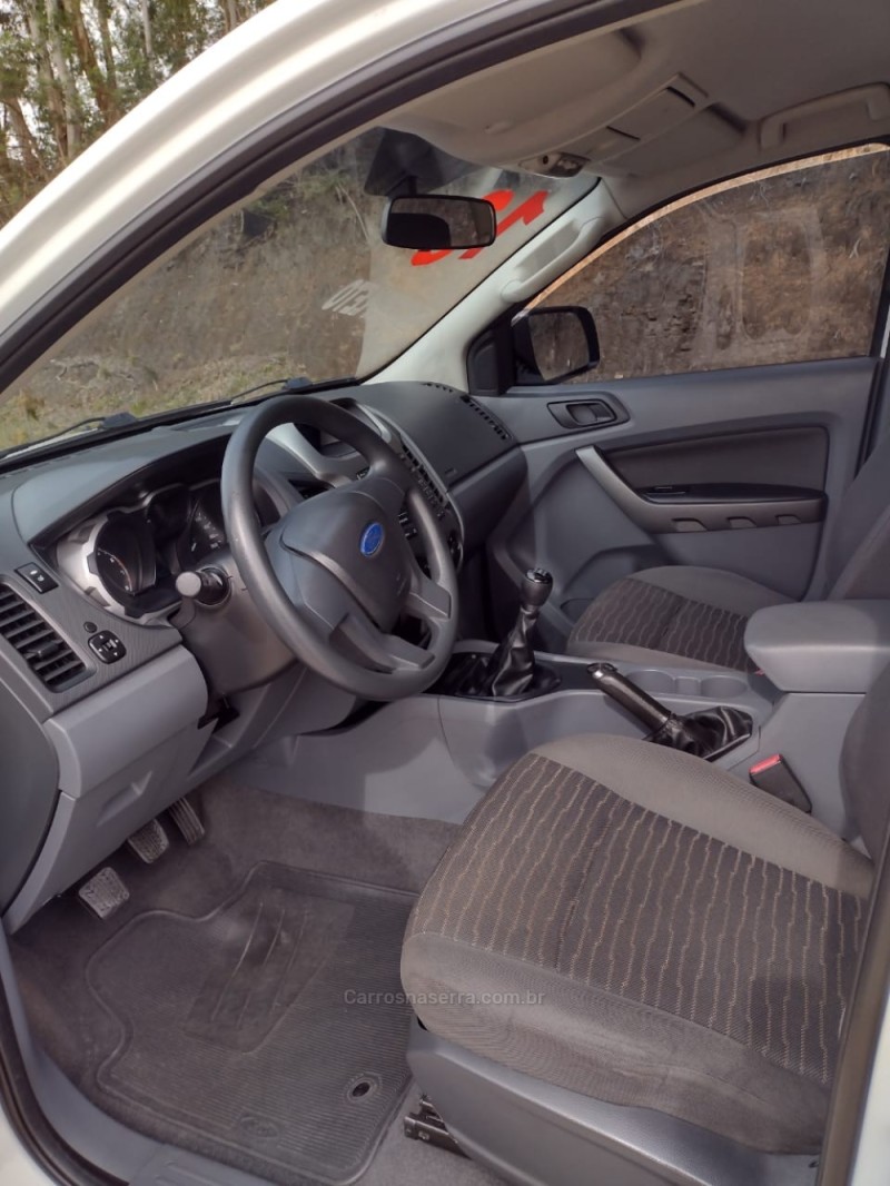 RANGER 2.5 XLS 4X2 CD 16V FLEX 4P MANUAL - 2013 - CANELA