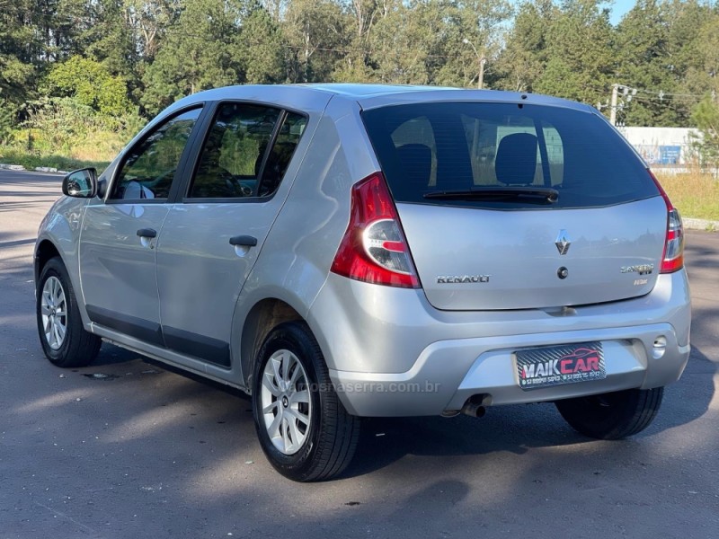 SANDERO 1.0 AUTHENTIQUE PLUS 16V FLEX 4P MANUAL - 2010 - SãO SEBASTIãO DO CAí