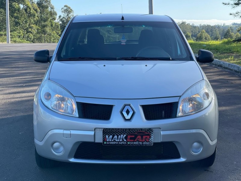 SANDERO 1.0 AUTHENTIQUE PLUS 16V FLEX 4P MANUAL - 2010 - SãO SEBASTIãO DO CAí