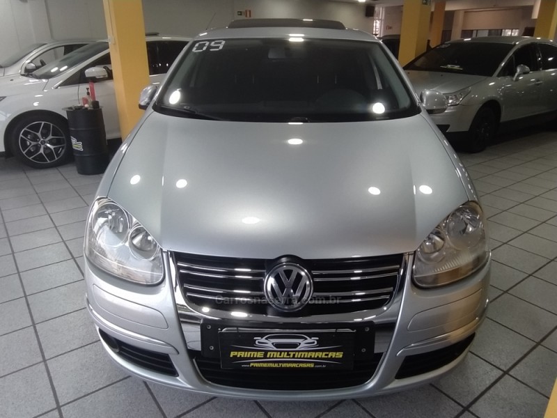 JETTA 2.5 I 20V 170CV GASOLINA 4P TIPTRONIC - 2009 - CAXIAS DO SUL