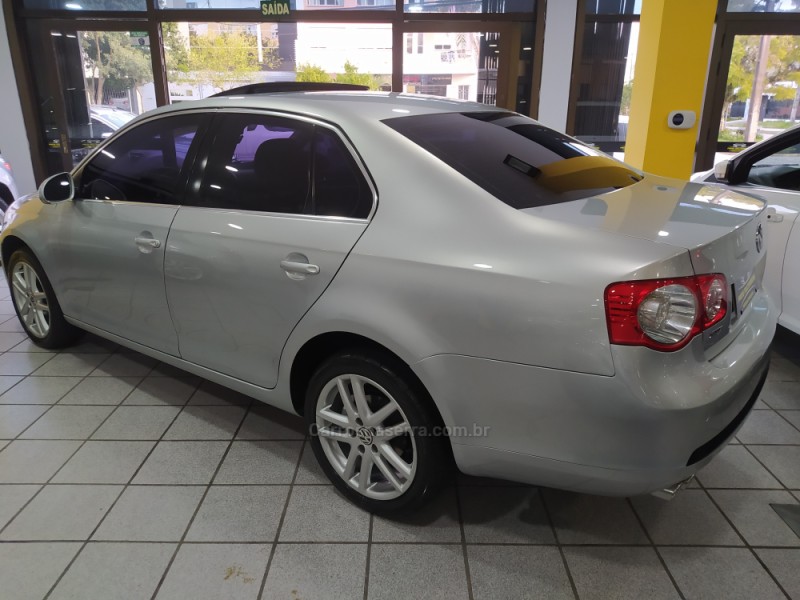 JETTA 2.5 I 20V 170CV GASOLINA 4P TIPTRONIC - 2009 - CAXIAS DO SUL