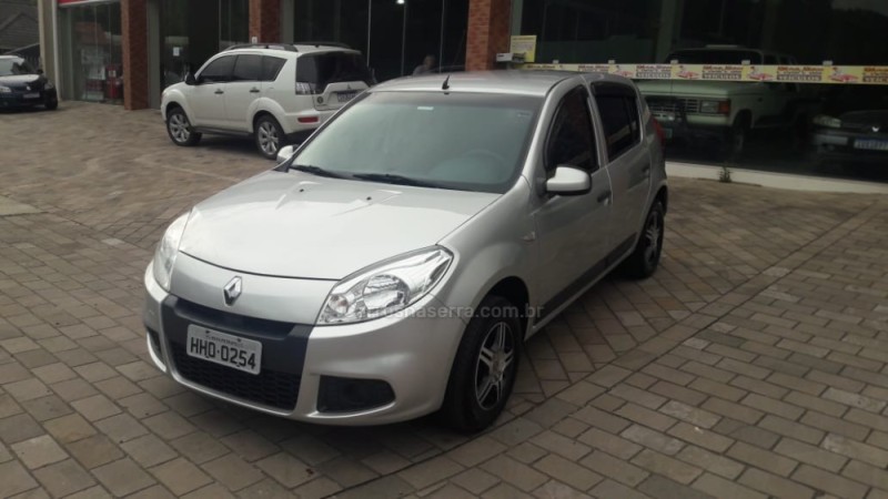 SANDERO 1.6 EXPRESSION 8V FLEX 4P MANUAL - 2012 - NOVA PETRóPOLIS