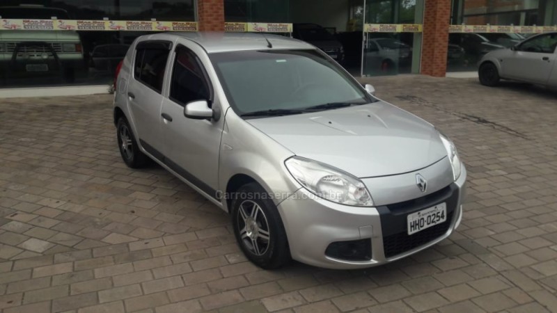 SANDERO 1.6 EXPRESSION 8V FLEX 4P MANUAL - 2012 - NOVA PETRóPOLIS