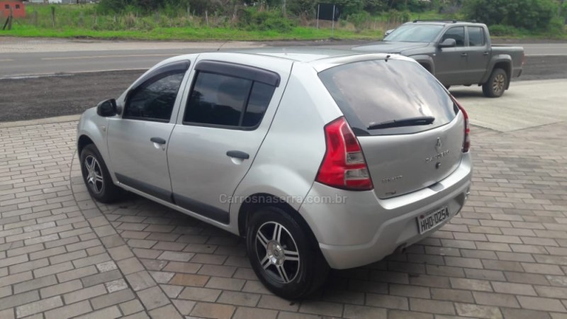 SANDERO 1.6 EXPRESSION 8V FLEX 4P MANUAL - 2012 - NOVA PETRóPOLIS
